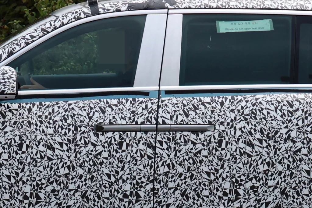 El Genesis GV90 desvela su mayor secreto 12 Motor16 Genesis GV90 EV puertas traseras 10 Motor16