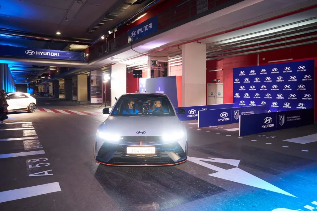 HYUNDAI IONIQ 5 N ATLETICO DE MADRID12 Motor16