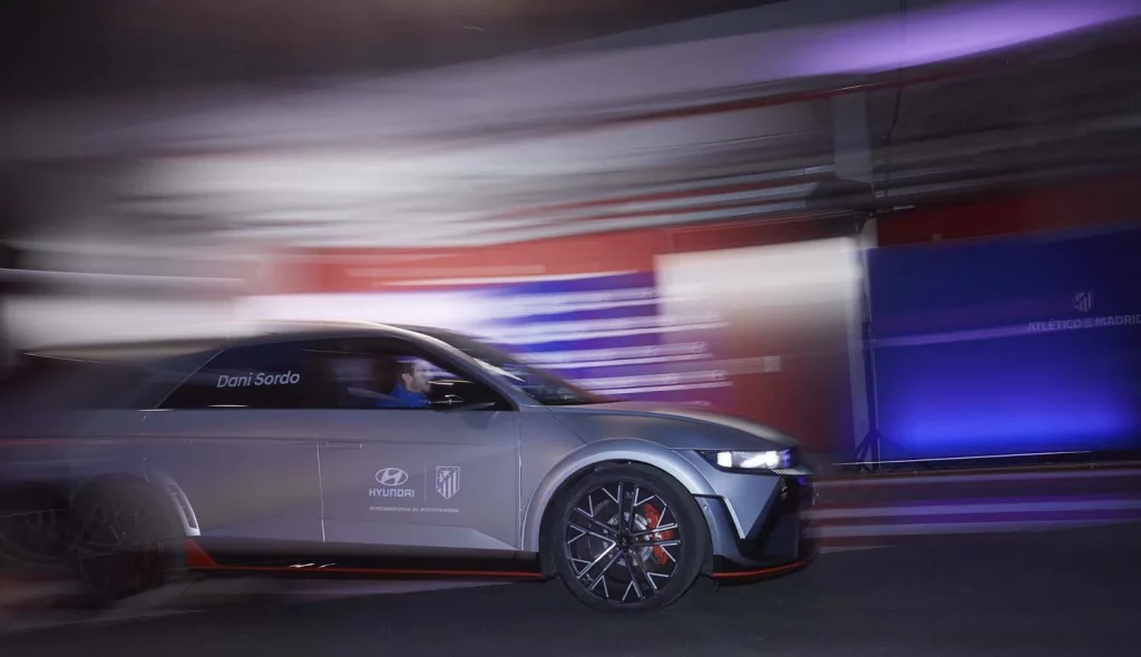 HYUNDAI IONIQ 5 N ATLETICO DE MADRID5 Motor16