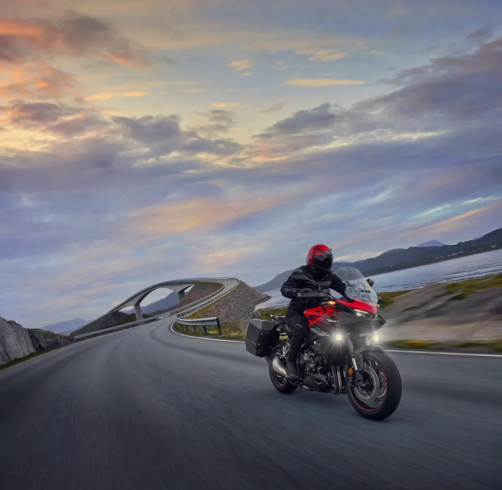 Honda CB1000GT 2026 25 Motor16