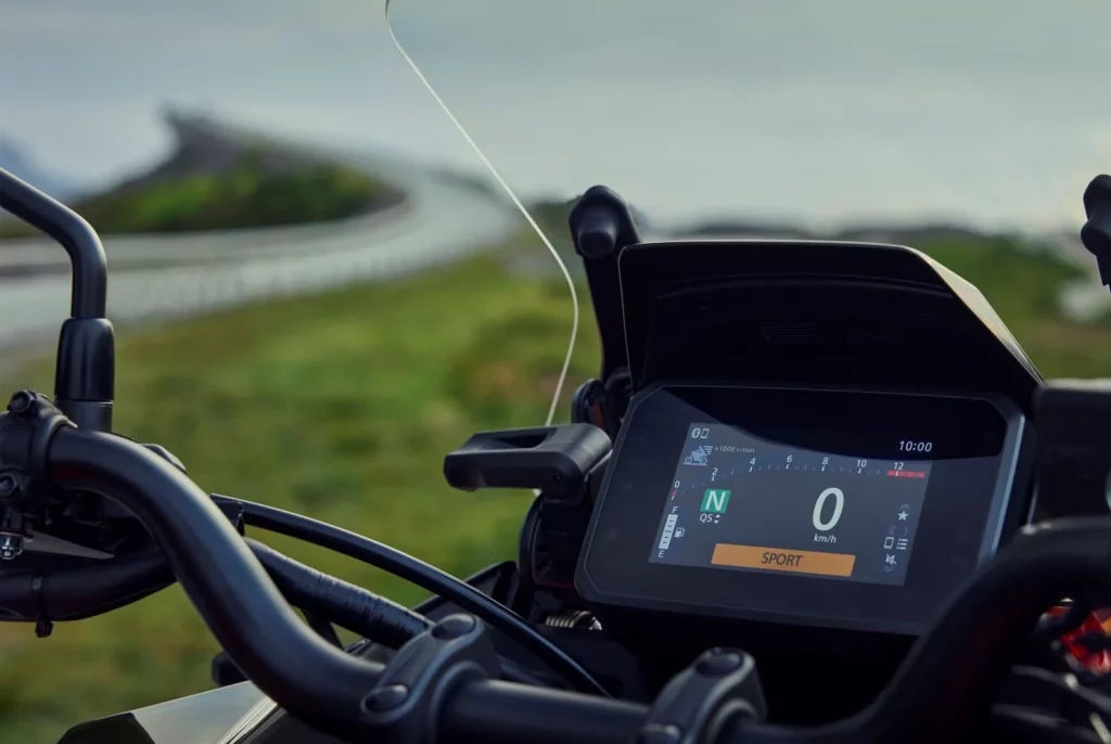 Honda CB1000GT 2026 30 Motor16