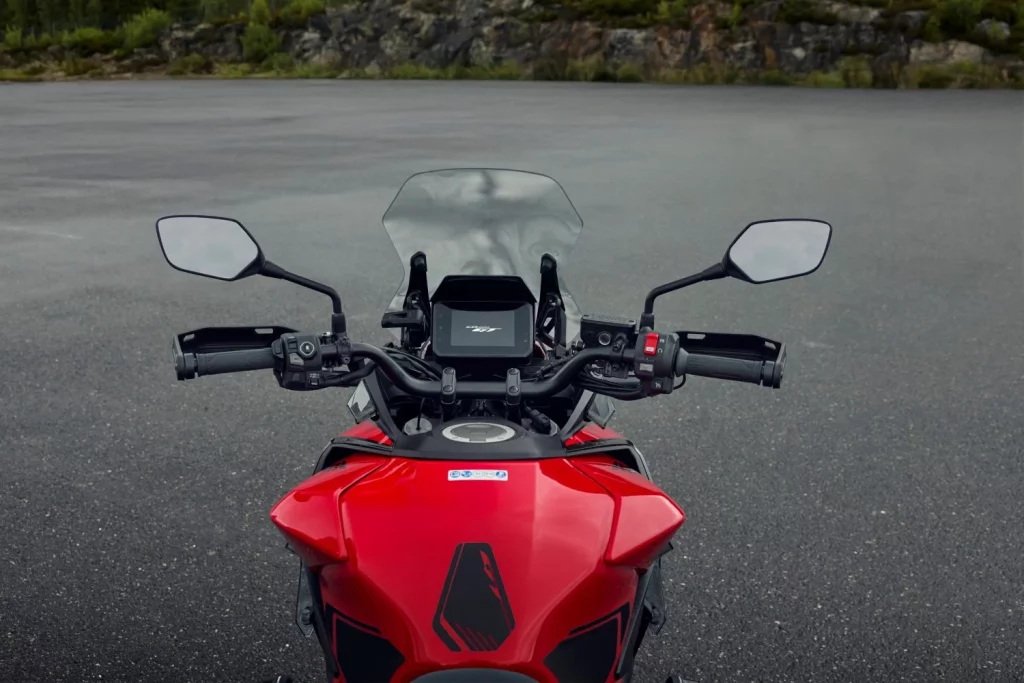 Honda CB1000GT 2026 31 Motor16