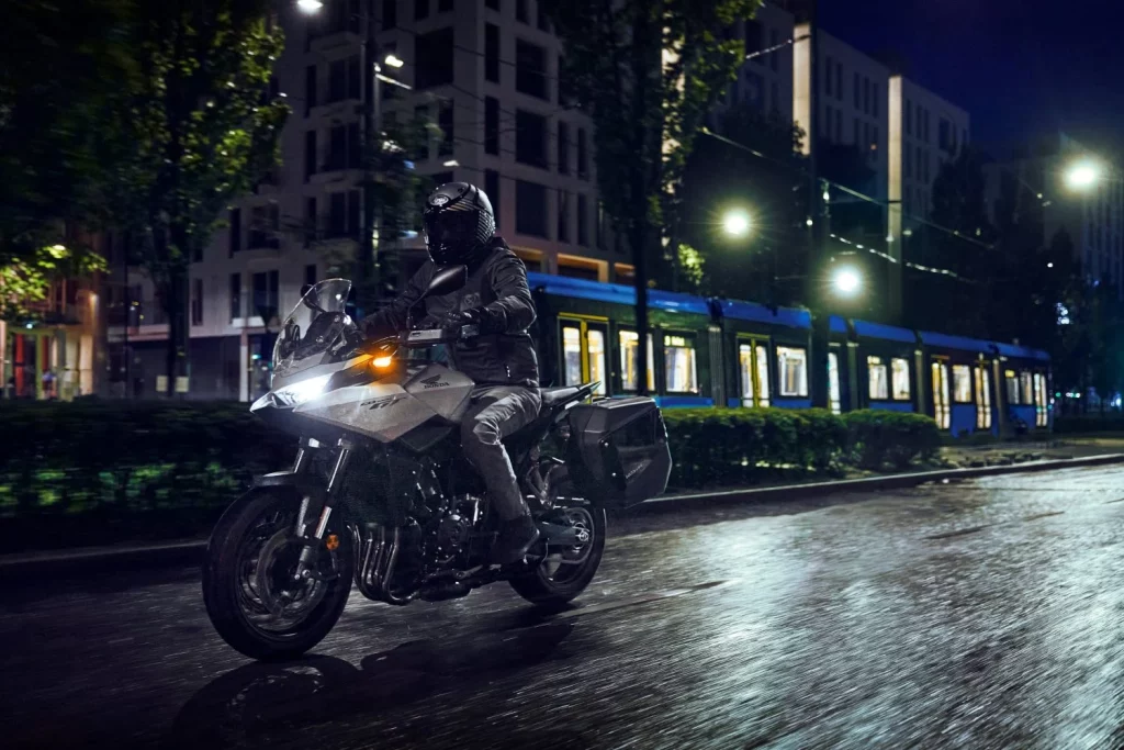 Honda CB1000GT 2026 45 Motor16