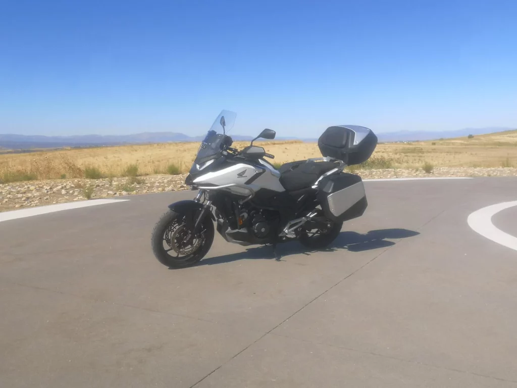 Honda NC750X DCT 2025 2 Motor16