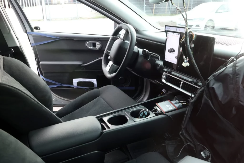 Hyundai Ioniq 3 interior 1 Motor16