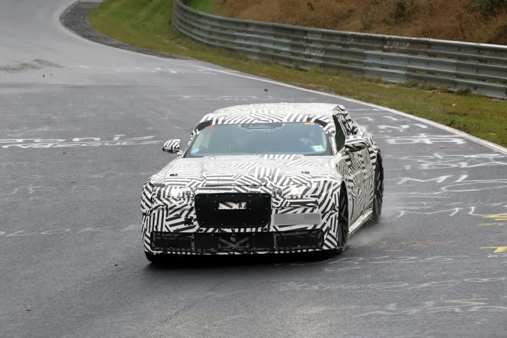 El Jaguar Type 00 se cita con Nürburgring 5 Motor16 Jaguar Type 00 Nurburgring 3 Motor16