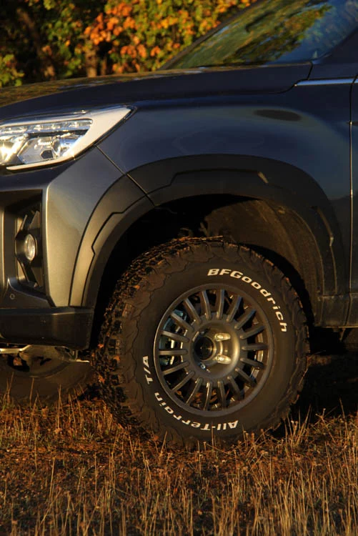 KGM Musso Aventura 4 Motor16