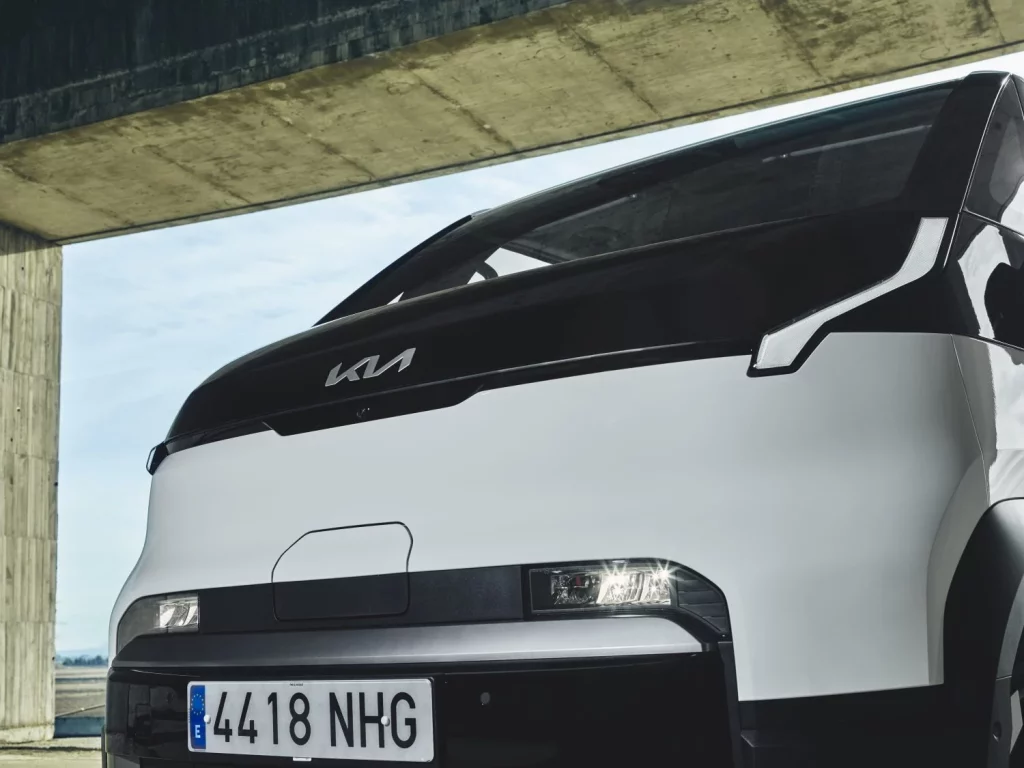 Primera prueba del Kia PV5: Un regreso por todo lo alto 9 Motor16 Kia PV5 Cargo al volante 8 Motor16