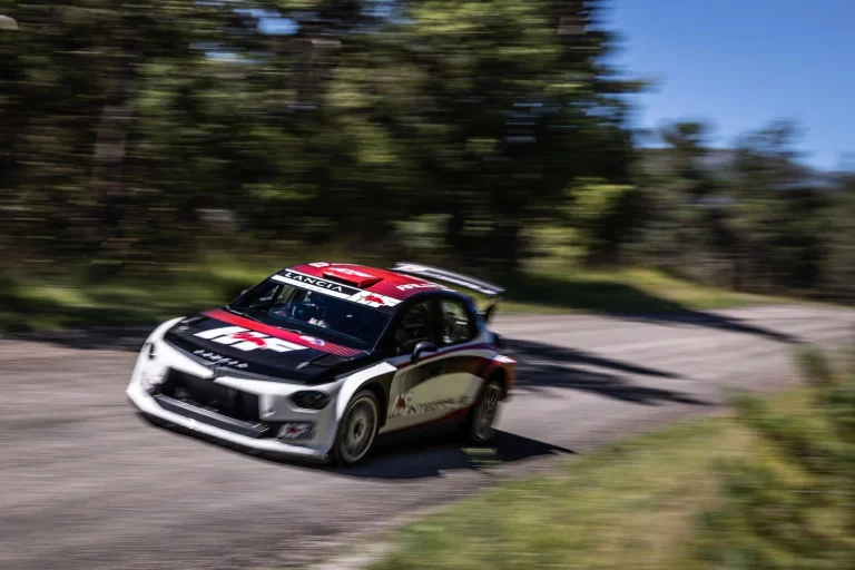 Lancia vuelve al Mundial de Rallyes: así es el nuevo Ypsilon Rally2 HF Integrale que marcará el regreso de una leyenda