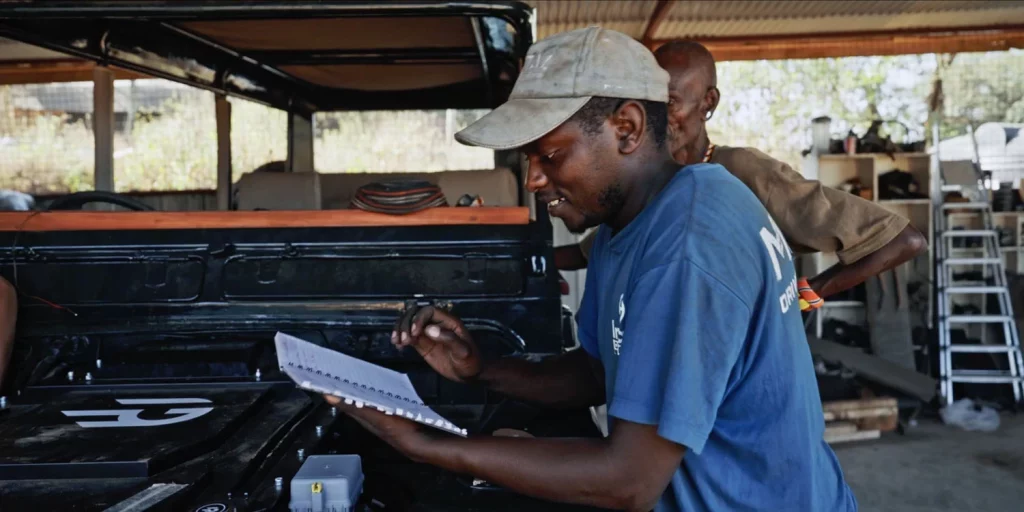 LAND ROVER DEFENDER ELECTRICOS KENIA ELECTROGENIC 11 1 Motor16