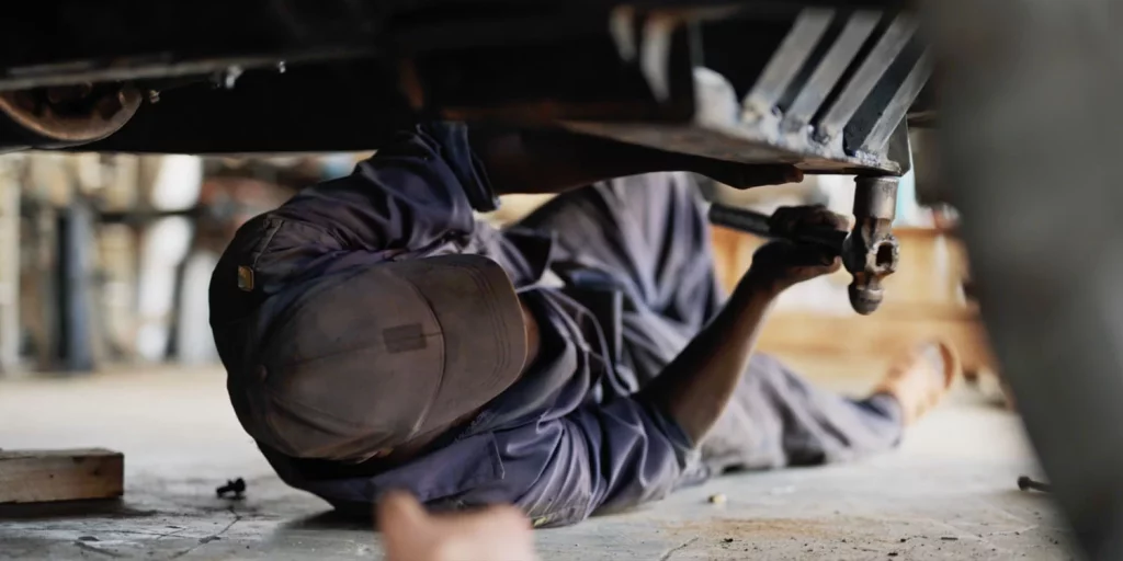 LAND ROVER DEFENDER ELECTRICOS KENIA ELECTROGENIC 1 1 Motor16