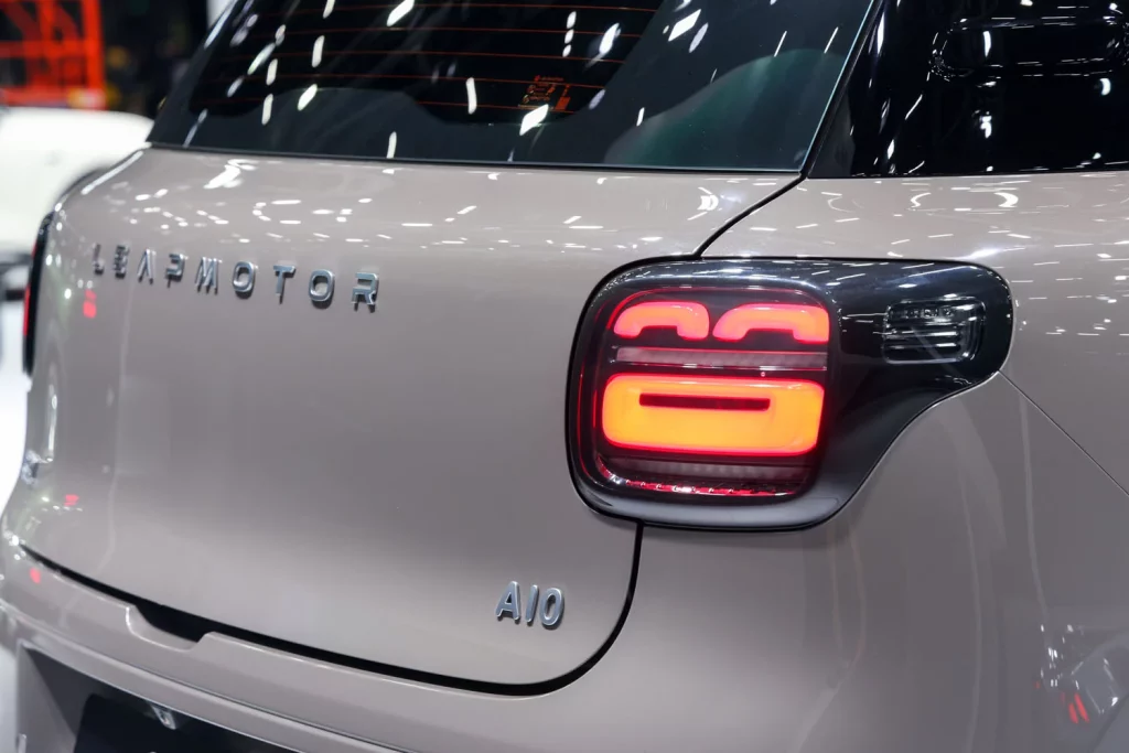 LEAPMOTOR B03 8 Motor16