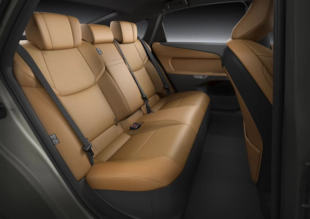 El Lexus ES y su promesa de redefinir el lujo moderno con serenidad eléctrica 8 Motor16 LEXUS ES 5 Motor16