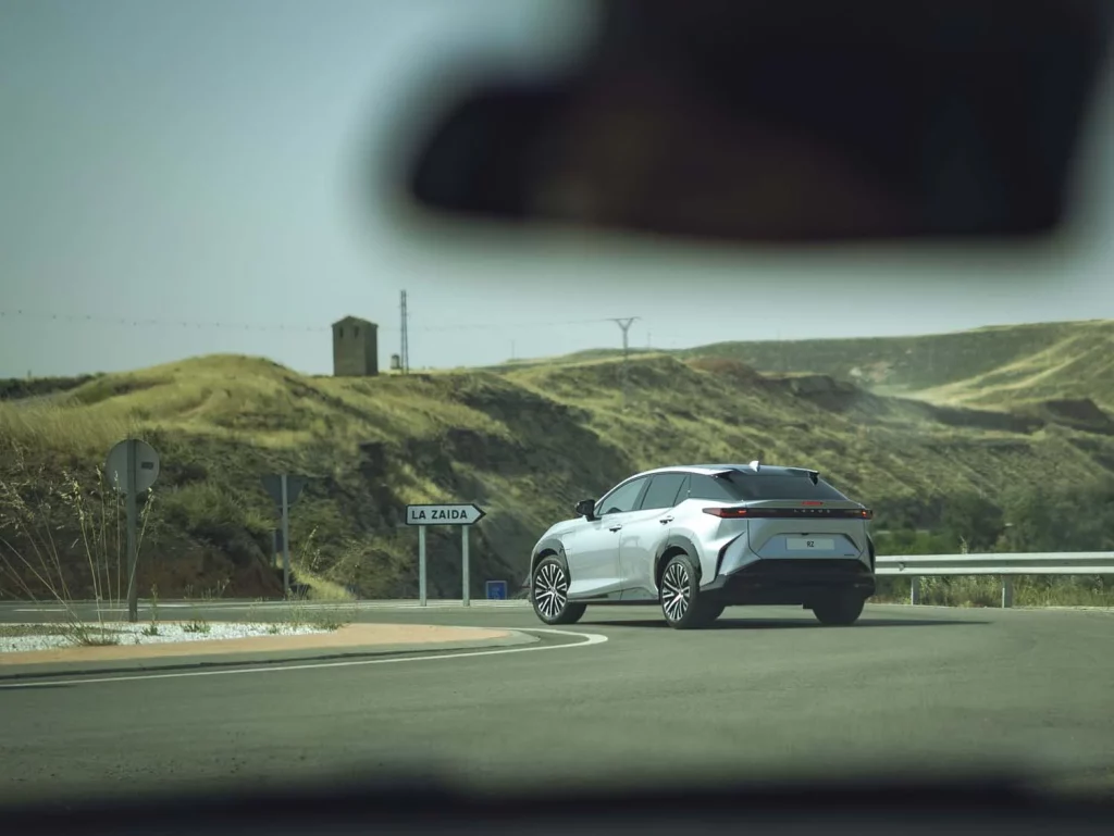 LEXUS RZ Hermanos Torres 14 Motor16