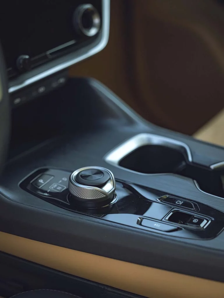 LEXUS RZ Hermanos Torres 16 Motor16