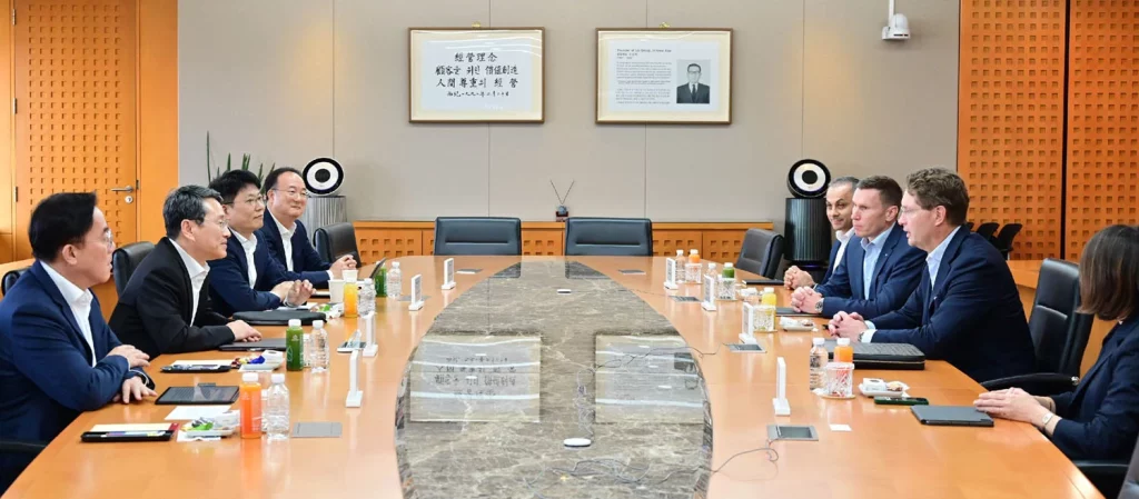 La alianza entre LG y Mercedes-Benz para revolucionar el coche eléctrico 2 Motor16 LG Mercedes Image 2 Motor16