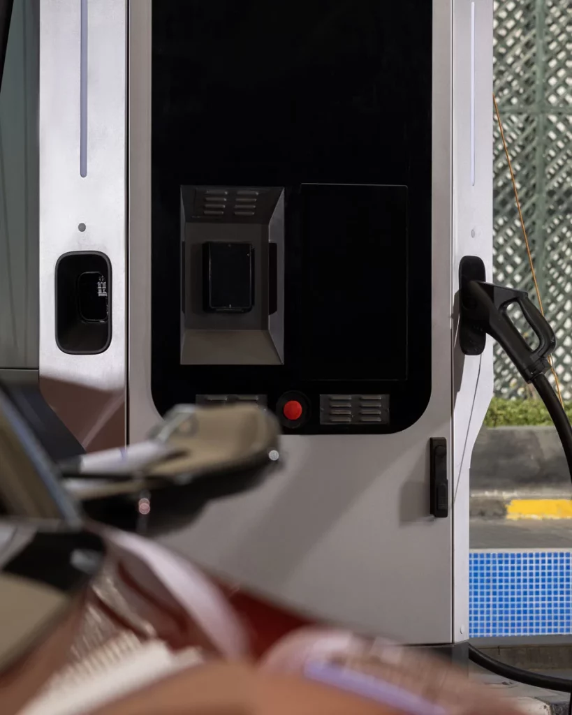 LOTUS EMEYA RECARGA 3 Motor16