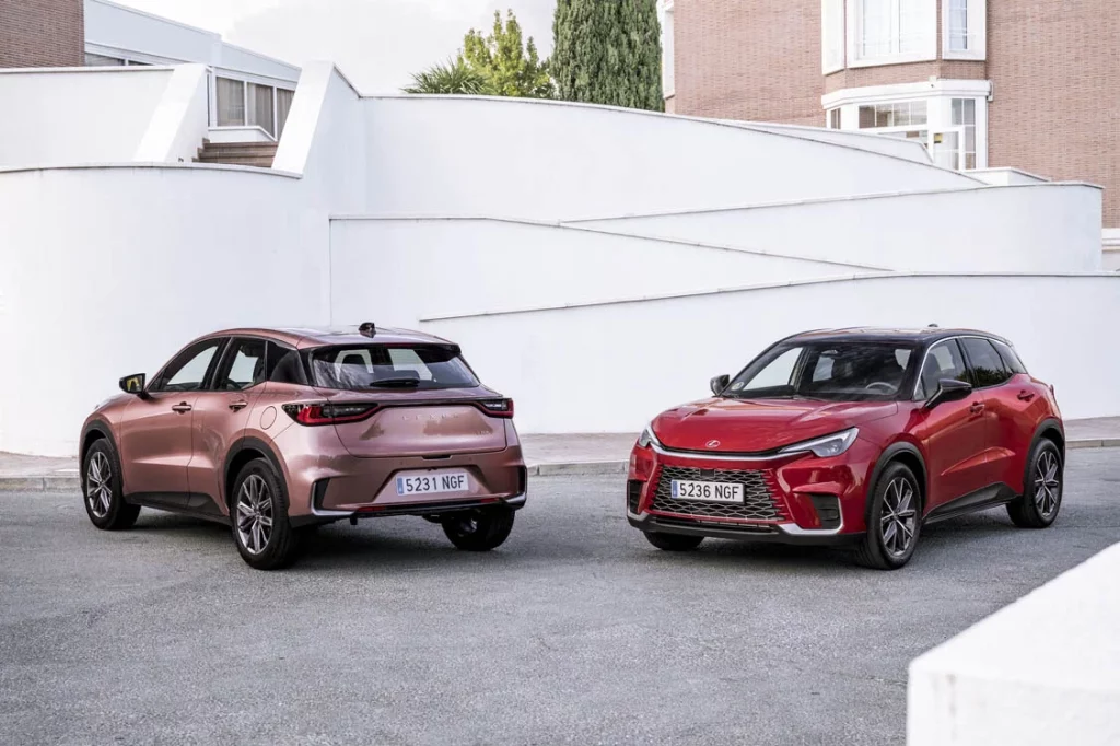 Lexus LBX 2026 64 Motor16