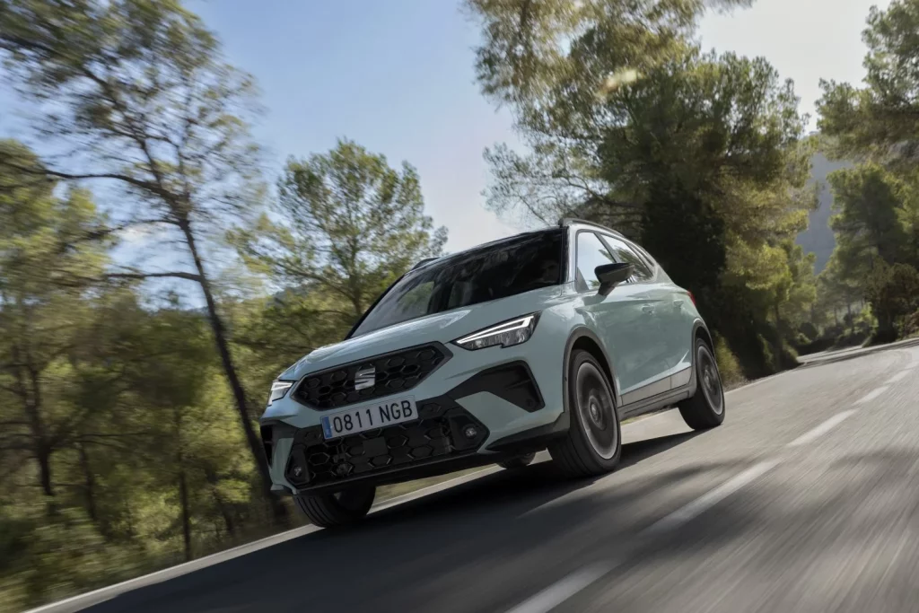 Los Seat Ibiza y Arona 2026 ya tienen precio 2 Motor16 Los nuevos Seat Ibiza y Arona 2026 ya tienen precio