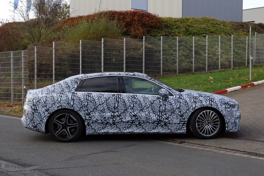 Mercedes Clase C electrico 2027 (10)