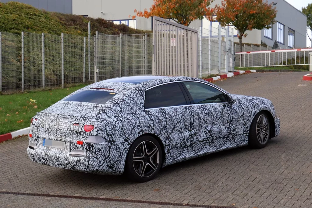 Mercedes Clase C electrico 2027 14 Motor16