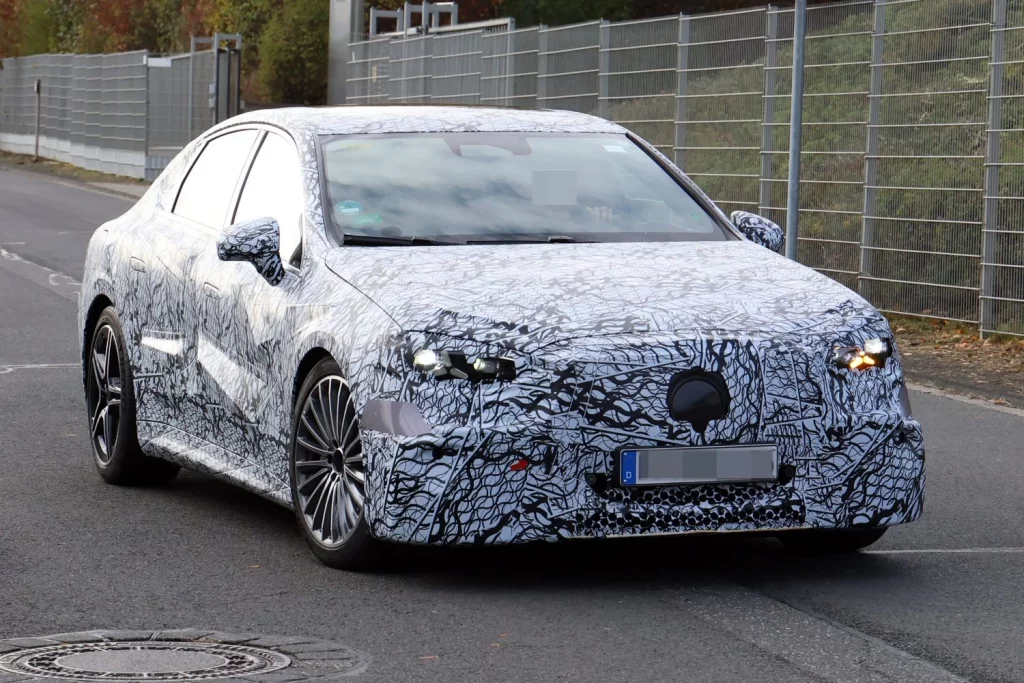 Mercedes Clase C electrico 2027 4 Motor16