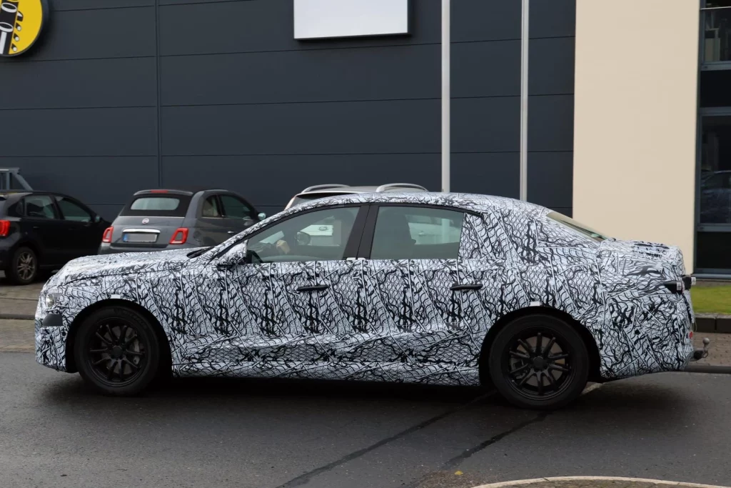 El Mercedes Clase E 2027 también será eléctrico 16 Motor16 Mercedes Clase E electrico 2027 14 Motor16