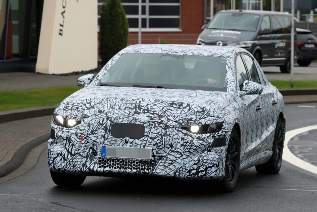 El Mercedes Clase E 2027 también será eléctrico 7 Motor16 Mercedes Clase E electrico 2027 5 Motor16