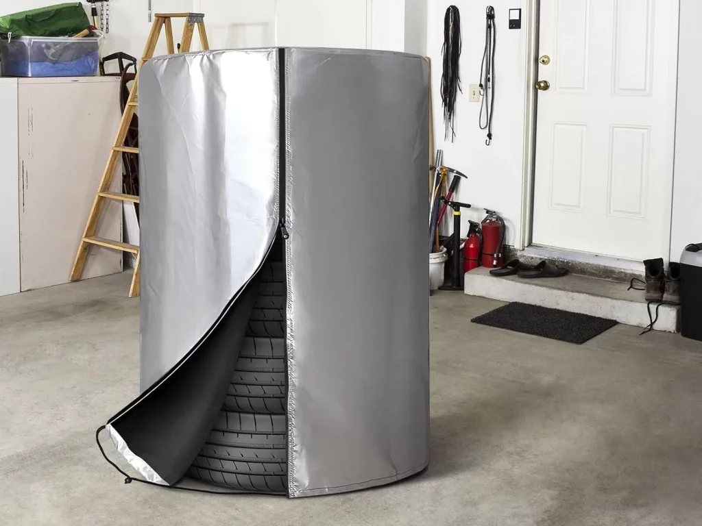 Rocío (44), experta en neumáticos: ‘Tienes muy buenas razones para montar neumáticos de invierno hoy mismo en tu coche’ 98 Motor16 Neumaticos invierno almacenamiento ruedas Motor16