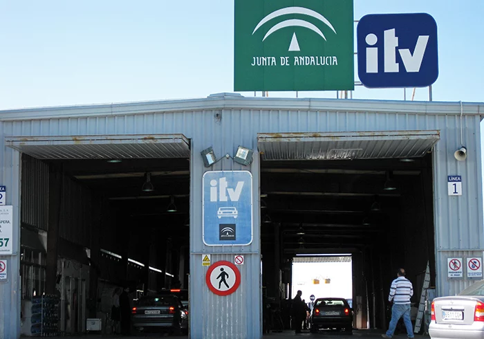 Gobierno y DGT se ponen de acuerdo para examinar coche por coche: multas de 500 euros estarán a la orden del día 6 Motor16 nuevas normas itv dgt