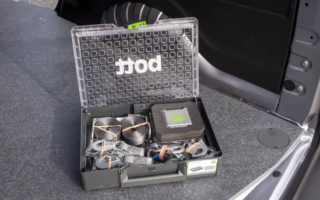 Opel Combo eléctrico y bott: la alianza que redefine la versatilidad en los comerciales compactos 3 Motor16 Opel Combo Electric 7 Motor16