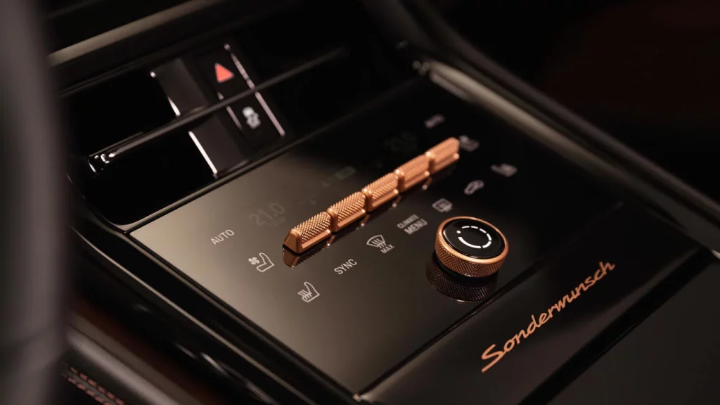 PORSCHE PANAMERA SONDERWUNSCH 34 Motor16