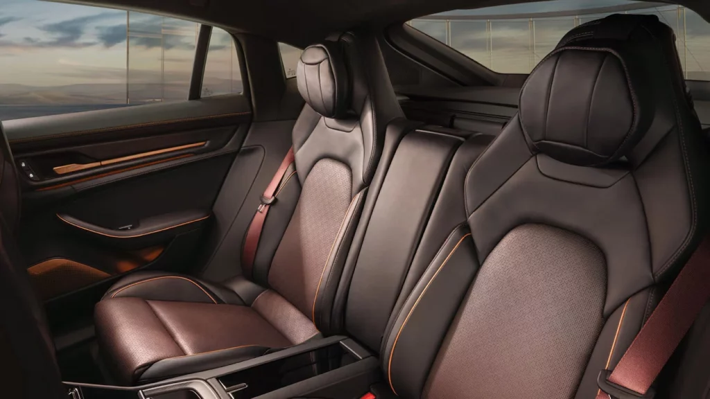 PORSCHE PANAMERA SONDERWUNSCH 38 Motor16