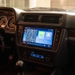Vete olvidando de las pantallas con Apple CarPlay y Android Auto para tu viejo coche: Esta le da mil vueltas y te puede salir gratis