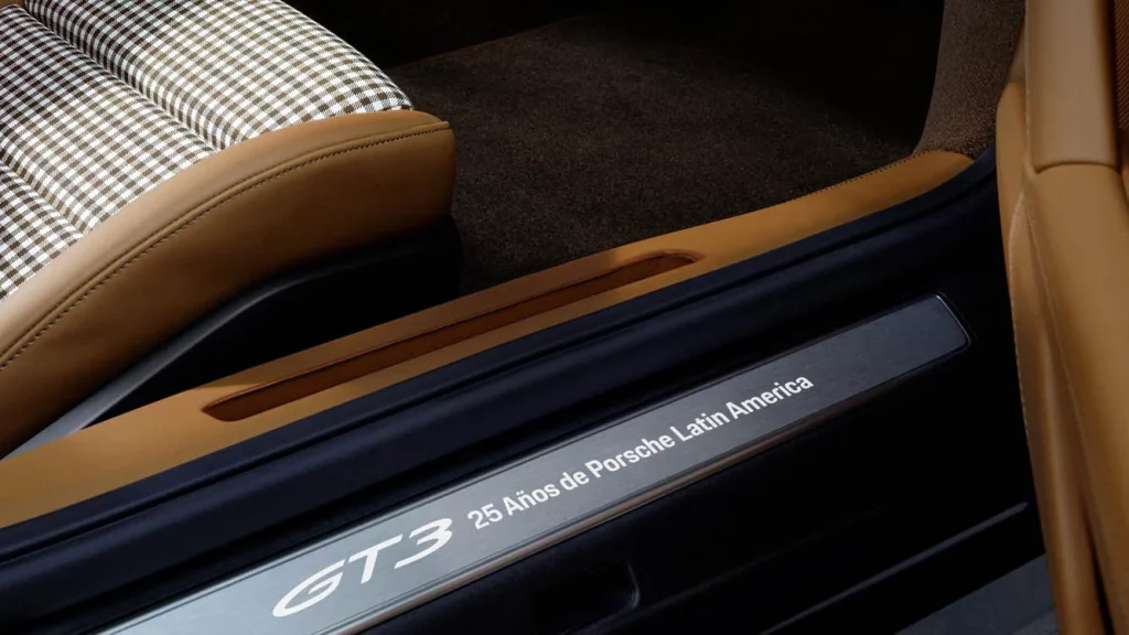 El Porsche 911 GT3 'Ocelote' que nace en plena selva colombiana 7 Motor16 Porsche 911 GT3 con Paquete Touring Ocelote 2 Motor16