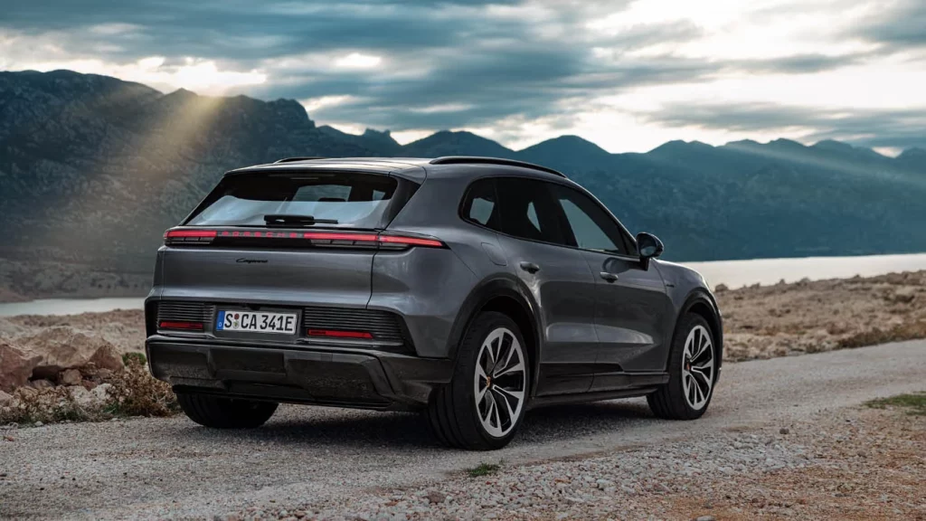 Porsche Cayenne electrico 26 Motor16