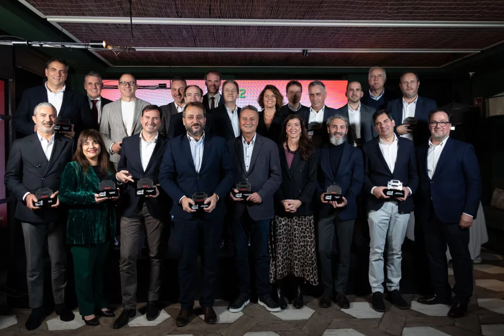 Premios Motor16 2025: el valor de la excelencia y la experiencia 5 Motor16 Premios Motor 16 FOTO DE FAMILIA Motor16