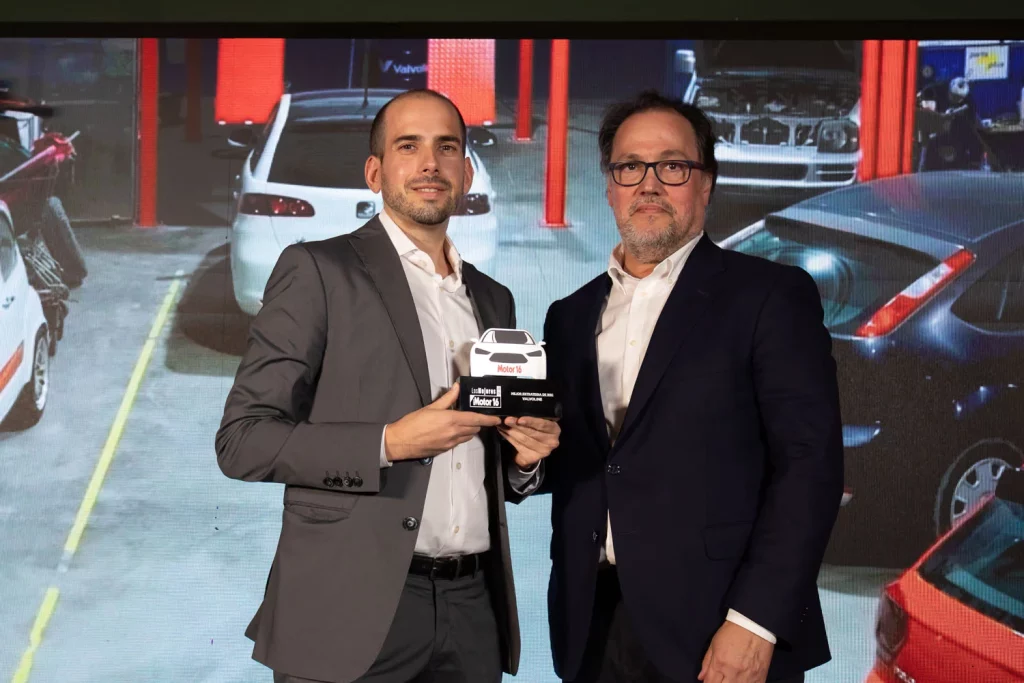 Premios Motor16 2025: el valor de la excelencia y la experiencia 13 Motor16 Premios Motor 16 Francisco Javier Tejedor de Pablo Valvoline. Javier Montoya Motor16 Motor16