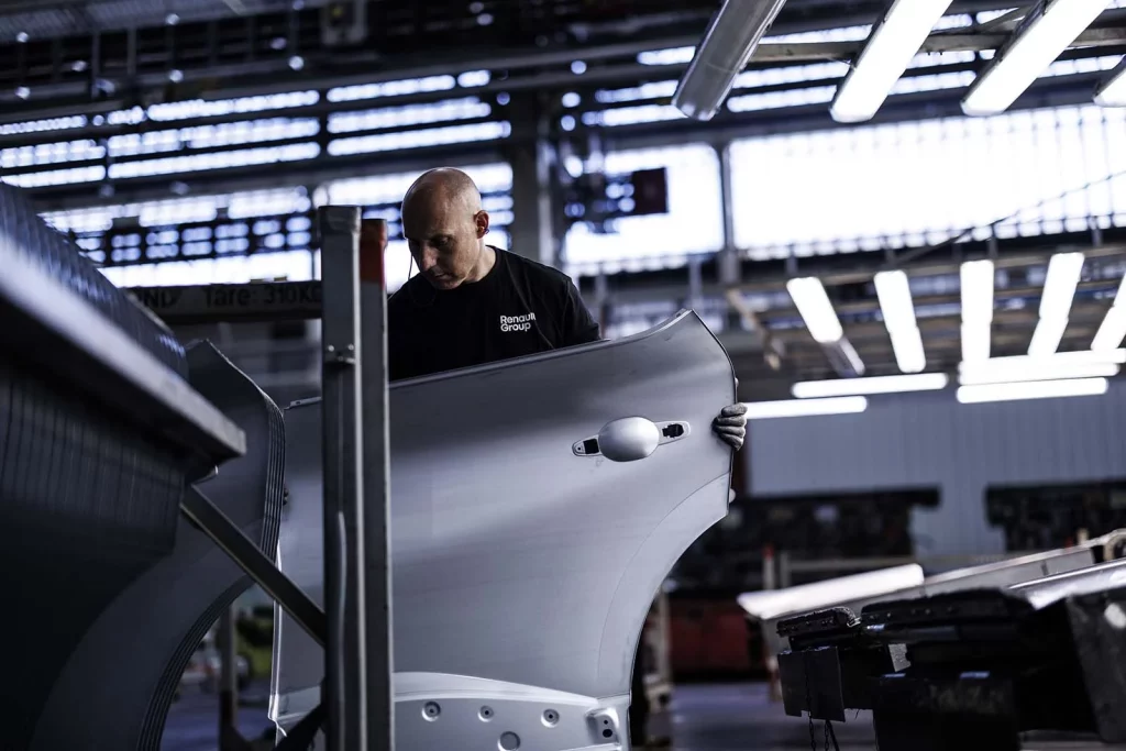 RENAULT Embuticion VALLADOLID Motor16