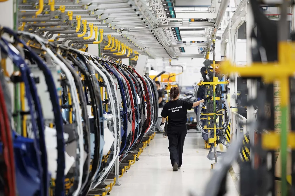 RENAULT Pintura Paragolpes VALLADOLID Motor16