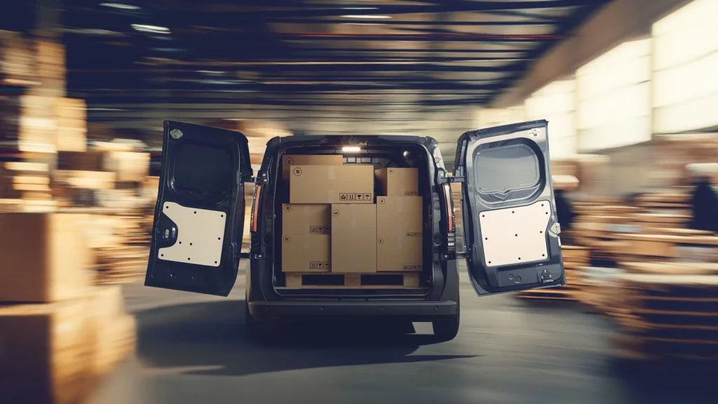 RENAULT TRAFIC FURGONETA E TECH 7 Motor16