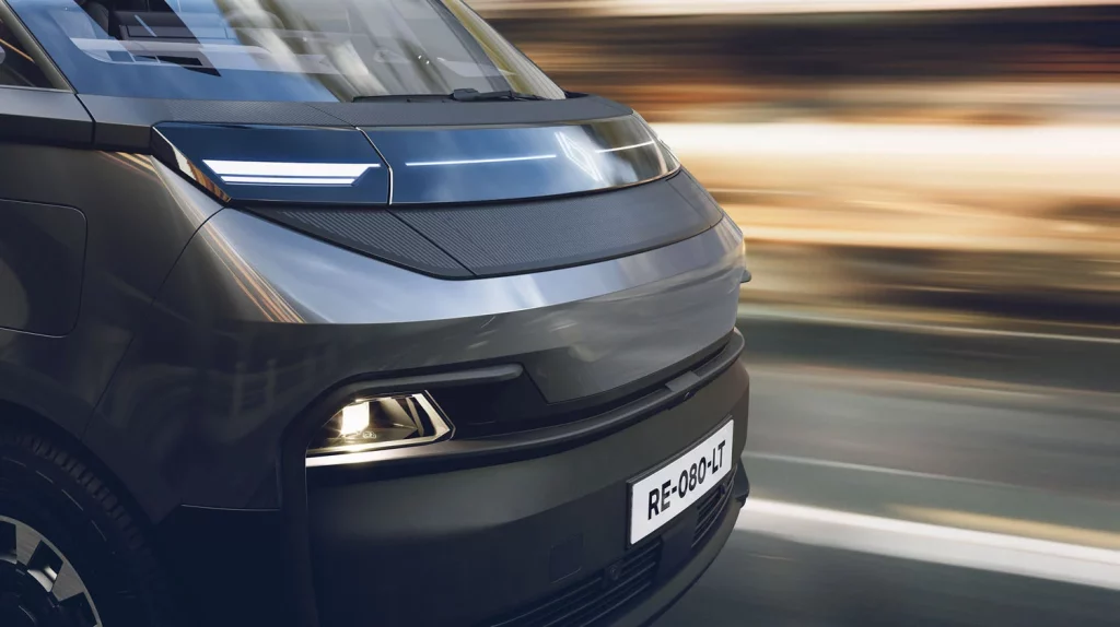 RENAULT TRAFIC FURGONETA E TECH 9 Motor16