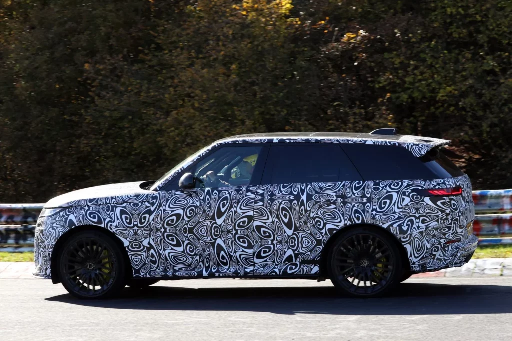 Range Rover Sport SV 2026 (10)