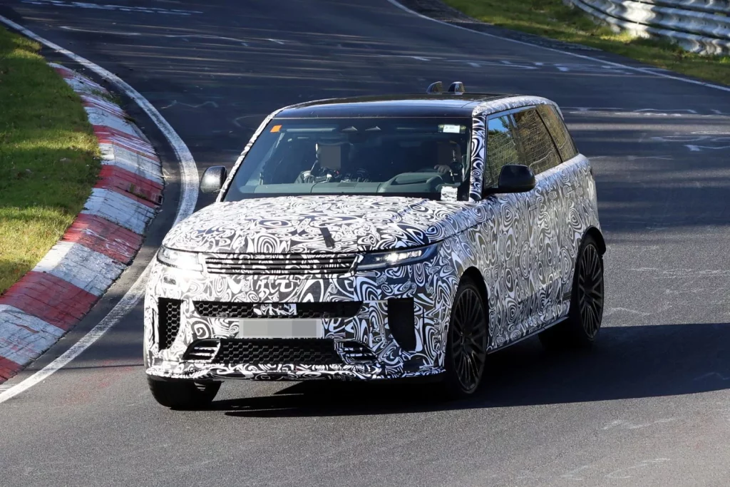 Range Rover Sport SV 2026 4 Motor16