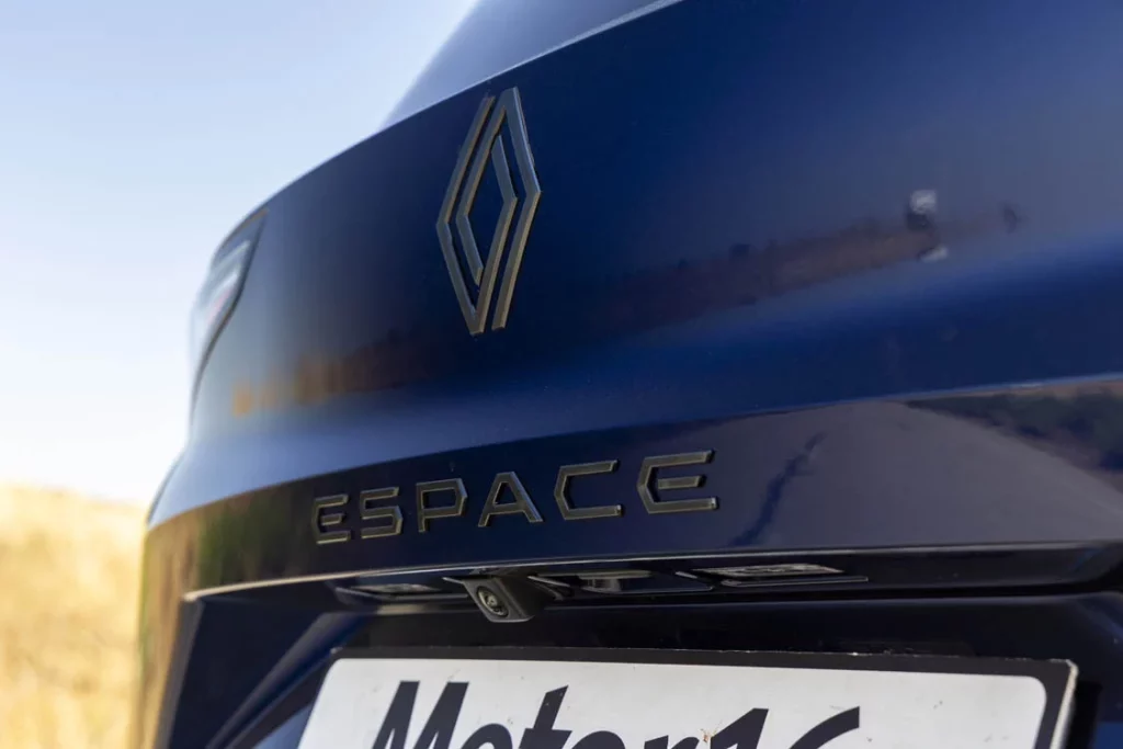 Prueba del Renault Espace esprit Alpine Full Hybrid. Una manera diferente de viajar 32 Motor16 Renault Espace 2025 25 Motor16