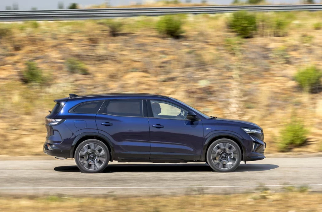 Prueba del Renault Espace esprit Alpine Full Hybrid. Una manera diferente de viajar 6 Motor16 Renault Espace 2025 32 Motor16