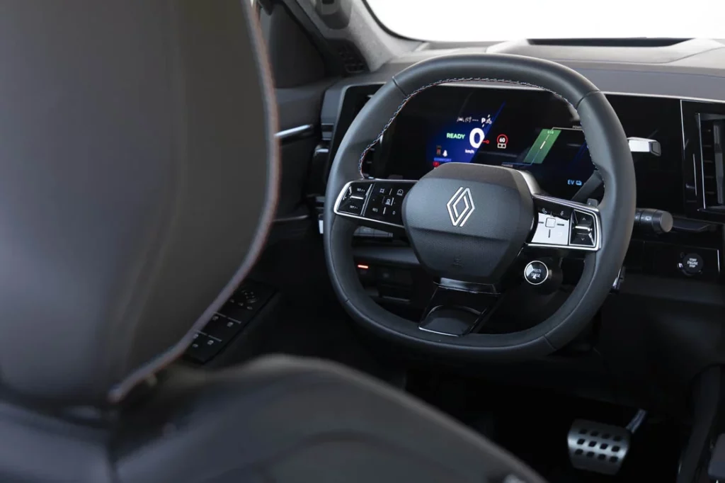 Prueba del Renault Espace esprit Alpine Full Hybrid. Una manera diferente de viajar 12 Motor16 Renault Espace 2025 5 Motor16