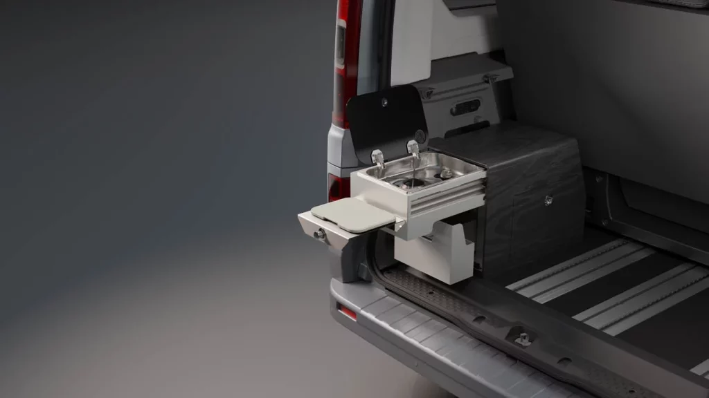 Renault Trafic Escapade 12 Motor16