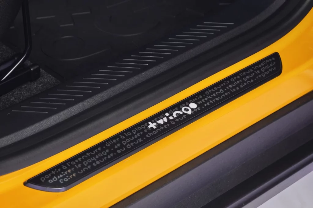 Nuevo Renault Twingo E-Tech: Vuelve el urbano por excelencia 21 Motor16 Renault Twingo E Tech 2026 21 Motor16