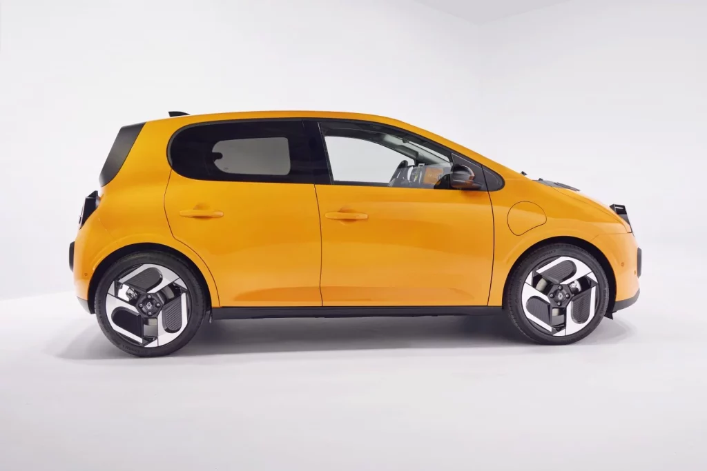 Nuevo Renault Twingo E-Tech: Vuelve el urbano por excelencia 30 Motor16 Renault Twingo E Tech 2026 35 Motor16
